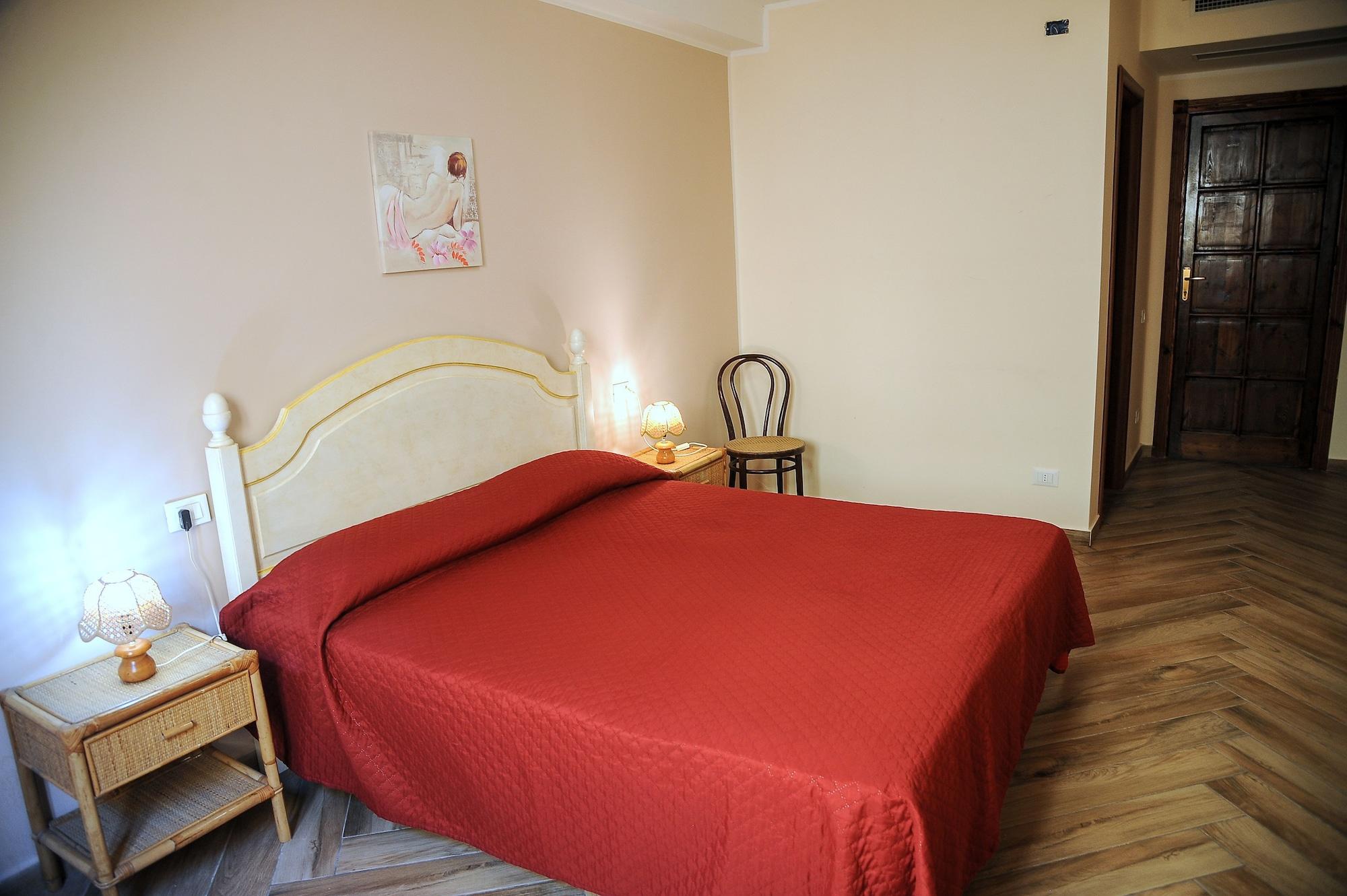 מרינלה דו סלינונטה Hotel Riviera מראה חיצוני תמונה