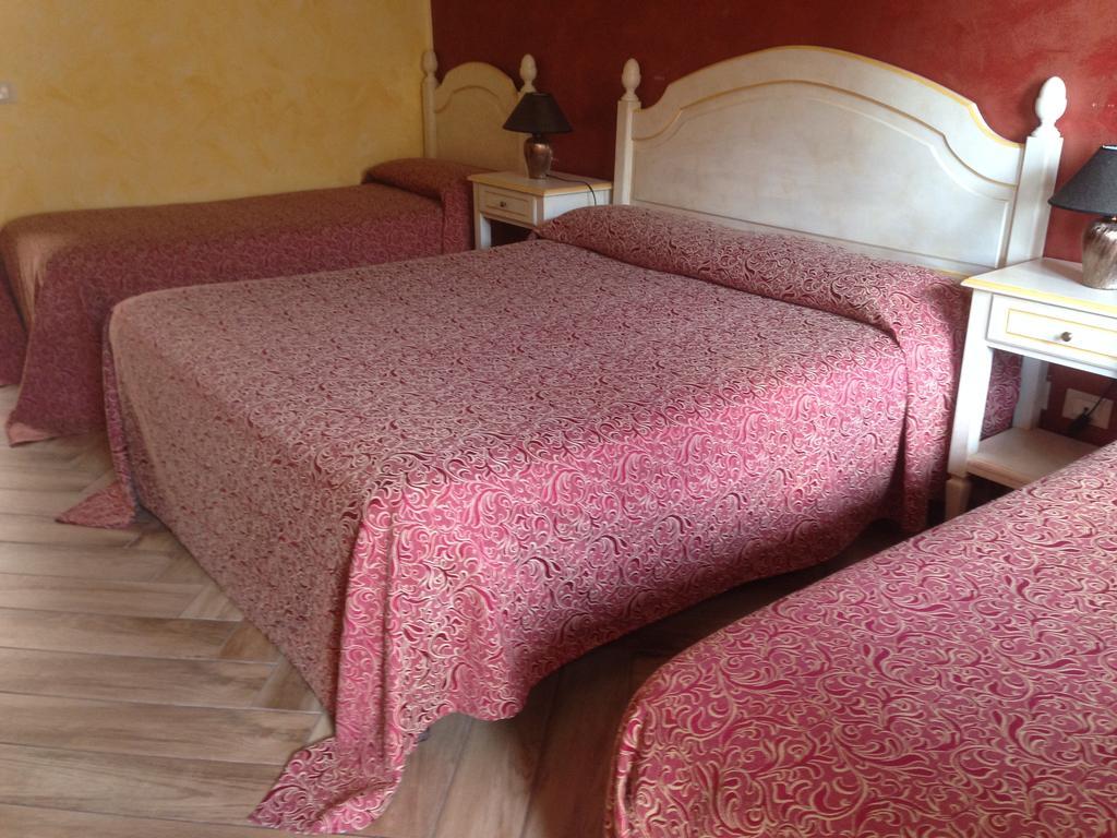 מרינלה דו סלינונטה Hotel Riviera מראה חיצוני תמונה