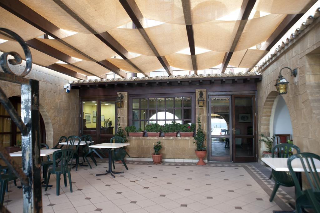 מרינלה דו סלינונטה Hotel Riviera מראה חיצוני תמונה