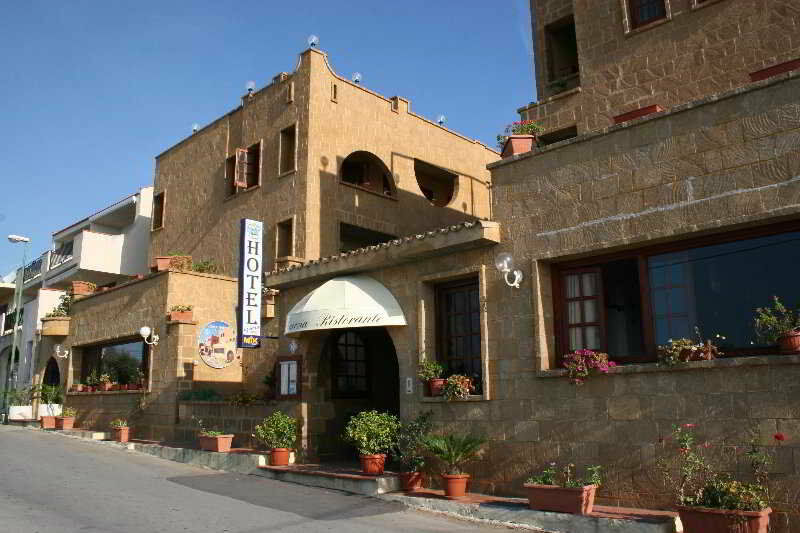 מרינלה דו סלינונטה Hotel Riviera מראה חיצוני תמונה